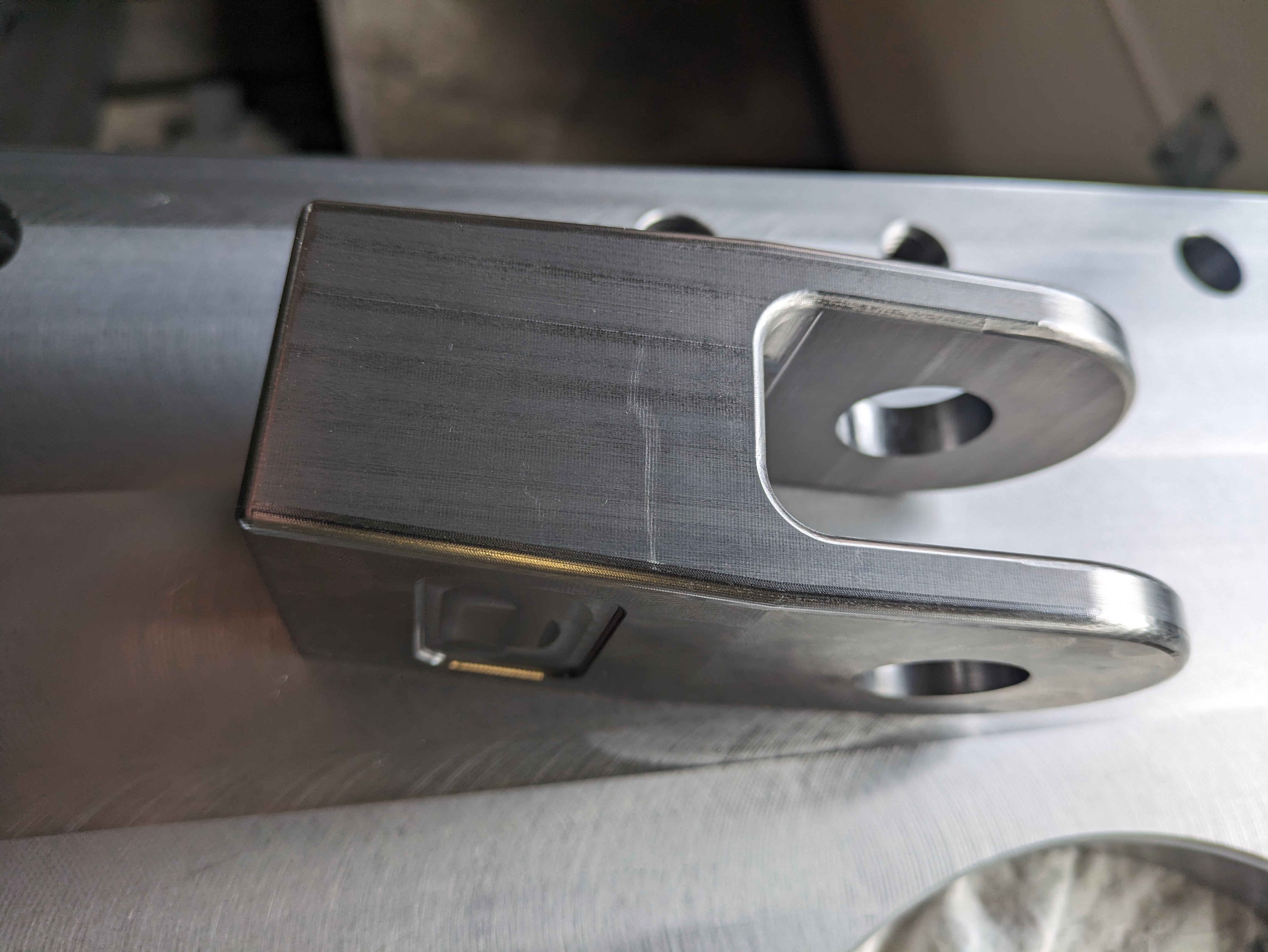 Aluminium-Bauteil mit gefräster Tasche